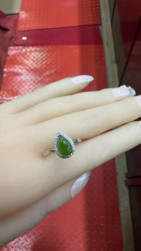 Cincin jasper alami 💍 tatahan perak 925 👍 sederhana dan modis, desain mulut terbuka Ukuran dapat disesuaikan 👍 warna bahan tetes yang sangat baik ❗️ Spesifikasi: 9 * 6 mm