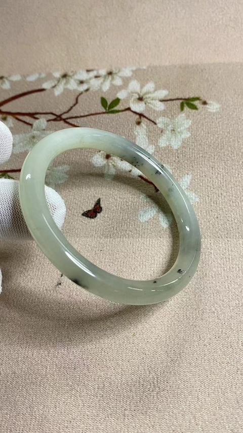 Penawaran Khusus Gelang Garis Kecantikan Tinta Giok Cui Giok Alami Ukuran 55-57mm Ukuran 56.3mm Giok terjadi secara alami Pola acak Termasuk ongkos kirim dan pajak