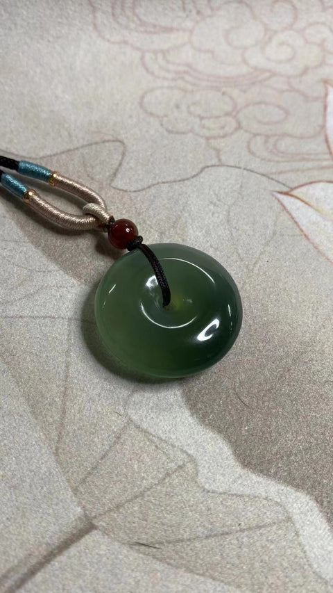 Tombol Jepret Horisontal Biru Giok Cui Giok Alami Ukuran 29 * 9.6mm Giok bersih, halus dan hangat Termasuk ongkos kirim dan pajak.