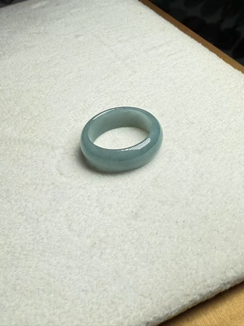 Barang baru 🆕Cincin giok alami kelas A💍Warna kabut Diameter: 18,1×6,9×2,8㎜, batu alam terbentuk secara alami, pola acak, termasuk pajak pengiriman