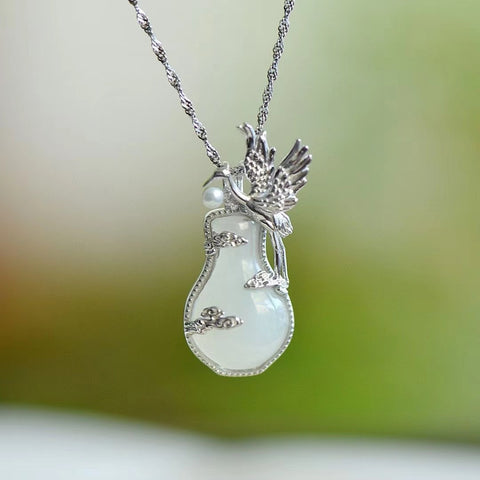 06632 Kalung Kalung Bangau Giok Hetian Alami yang terbuat dari perak 925, gioknya bersih dan halus, gayanya sederhana dan atmosfer, sudah termasuk pajak pengiriman