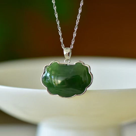 10869-2 Kalung Jasper Alami dari 925 Perak Ukuran 17 * 24mm Giok halus dan hangat, gaya yang indah, sudah termasuk pajak pengiriman.