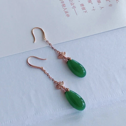 Anting Jatuhkan Jasper Alami Pengaturan Emas 18k Ukuran 10 * 17mm Giok bersih, halus dan hangat Termasuk pajak pengiriman.