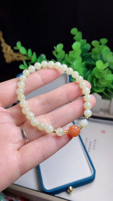 Gelang Giok Hetian Alami Bahan batu giok tua yang halus dan hangat Ukuran 0,6 cm Sudah termasuk pajak pengiriman