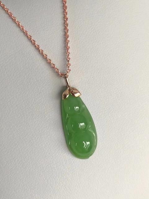 Kalung Giok Giok Hetian Alami Apel Giok Hijau Pengaturan Emas 18k Ukuran 25,3 * 10 * 6mm Giok bersih dan halus dan hangat Termasuk pajak pengiriman