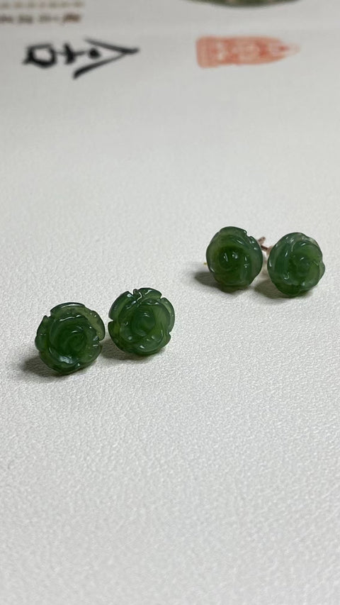 Anting Pejantan Bunga Jasper Alami Buatan Tangan 925 pengaturan perak Giok halus dan hangat, gaya yang indah Ukuran 9.5mm Termasuk pajak pengiriman.