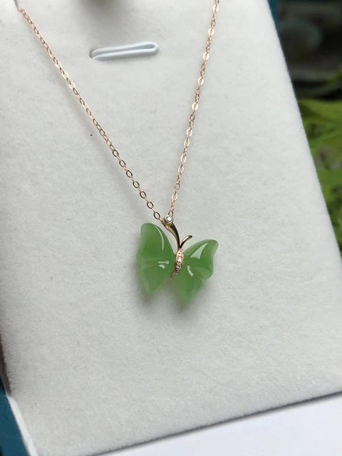 Kalung Kupu-kupu Hijau Apel Giok Hetian Giok Jasper Alami & Kalung Giok Pengaturan Emas 18k bersih dan halus serta hangat Ukuran 14 * 12 * 5mm Sudah termasuk pajak pengiriman.
