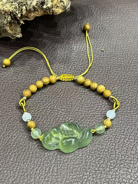 Gelang Teratai Giok Cui Giok yang halus dan hangat, diukir dengan tangan, gaya yang indah, sudah termasuk pajak pengiriman.