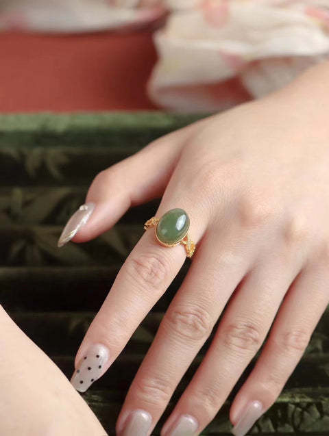 Cincin Giok Giok Hijau Giok Hetian Alami 925 Biaya Tatahan Perak 10 * 14mm Sudah termasuk pajak pengiriman