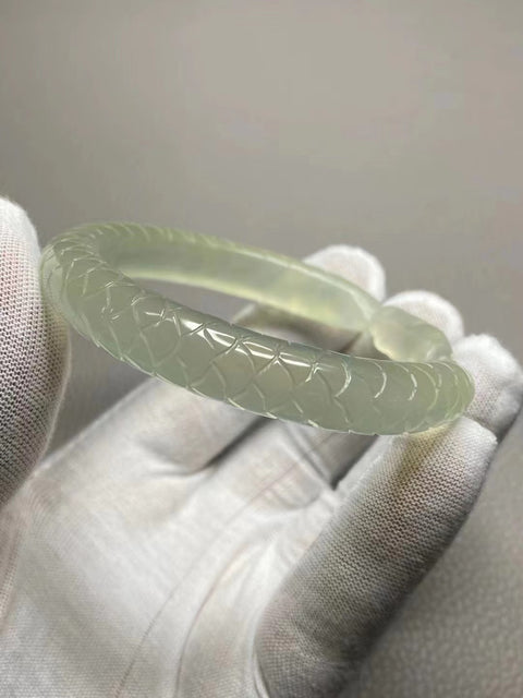 Gelang Bunga Ukiran Jenis Es Giok Cui Giok Alami Ukuran 58-60mm Ukuran 59.6mm Lebar Sisi 11mm Giok terjadi secara alami Pola acak Pajak Pengiriman Termasuk