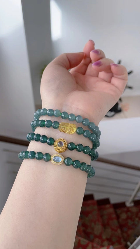 Gelang karet giok jadeite, biru kehijauan yang indah, ukuran batu giok 0.8. Gratis ongkos kirim dan pajak.