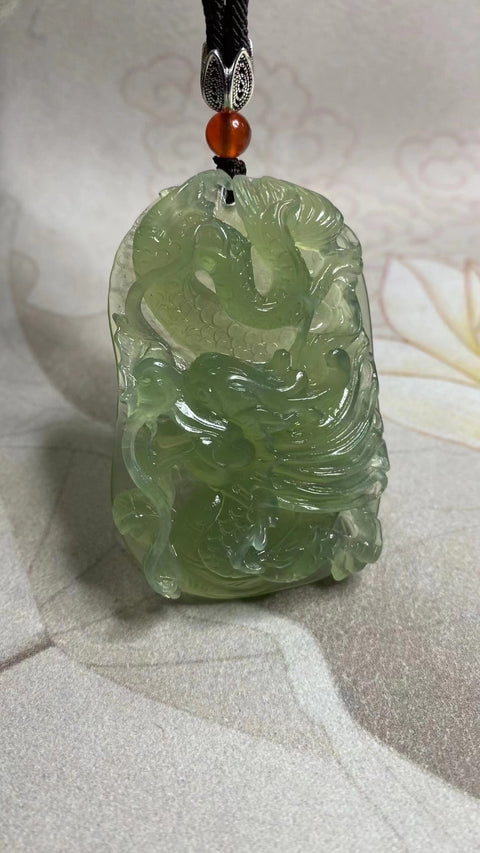 Ukiran Kerangka Liontin Naga Giok Cui Giok Alami Ukuran 63 * 42mm Giok bersih, halus dan hangat Sudah termasuk pajak pengiriman.