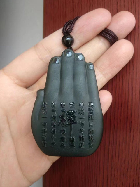 Bahan halus pagoda giok Hetian hijau [Shakyamuni], menjaga kedamaian dan kemakmuran seumur hidup. Ukuran 60 * 40 * 8mm Giok bersih, halus dan hangat Termasuk pajak pengiriman