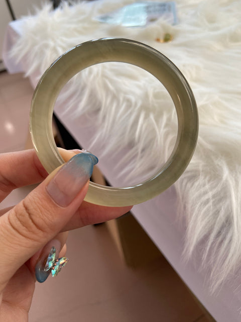 Gelang Giok Cui Alami Ukuran 55-57mm Ukuran 56.3mm Giok semua terjadi secara alami Pola acak Termasuk ongkos kirim dan pajak