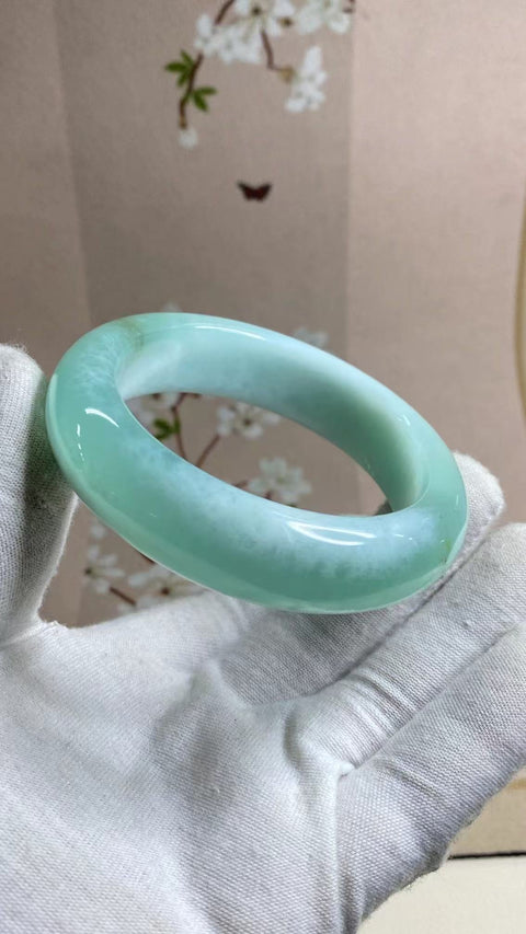 Gelang Gelang Giok Celestite Giok Cui Alami Ukuran 58-60mm Ukuran 59.3mm Lebar Sisi 17.1mm Giok terjadi secara alami Pola acak termasuk pajak pengiriman