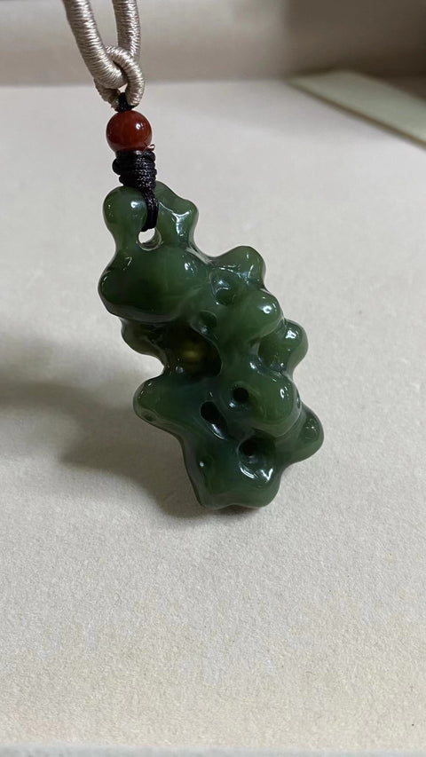 Liontin Batu Taihu Hijau Anemon yang Lembut Ukuran 50 * 28mm Tekstur halus Sudah termasuk ongkos kirim dan pajak.