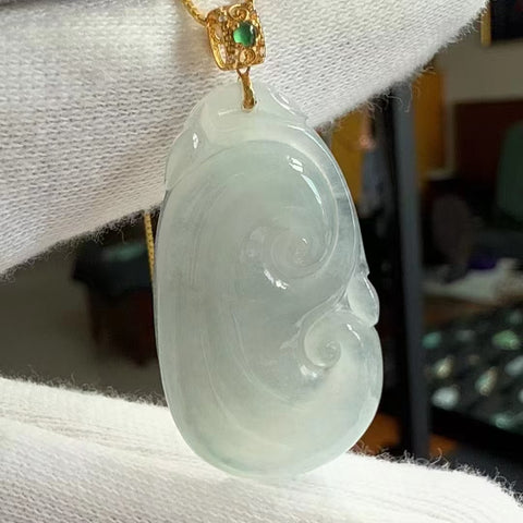 Kalung Ruyi Es Ketan Ruyi Jadeite Alami 18k Pengaturan Emas 18k Pencocokan Rantai Perak 925 Ukuran 40 * 20mm Termasuk Pajak Pengiriman
