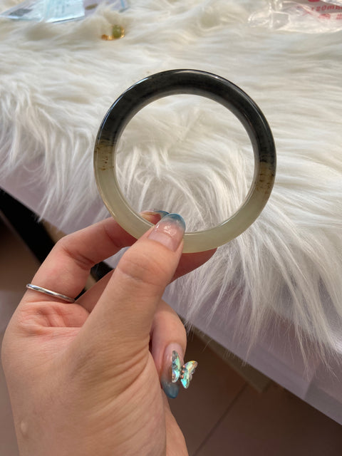 Gelang Giok Cui Alami Ukuran 57-59mm Ukuran 58.6mm Giok adalah batu giok yang terbentuk secara alami Pola acak termasuk pajak pengiriman