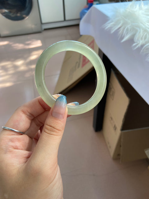 Gelang Giok Cui Alami Ukuran 56-58mm Ukuran 57.5mm Giok adalah batu giok yang terbentuk secara alami Pola acak Termasuk pajak pengiriman