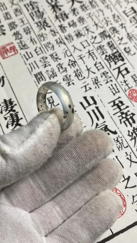 Cincin Tinta Giok Halus berdiameter 20mm dengan lebar batang 6mm, HARGA JUAL sudah termasuk ongkos kirim dan pajak.