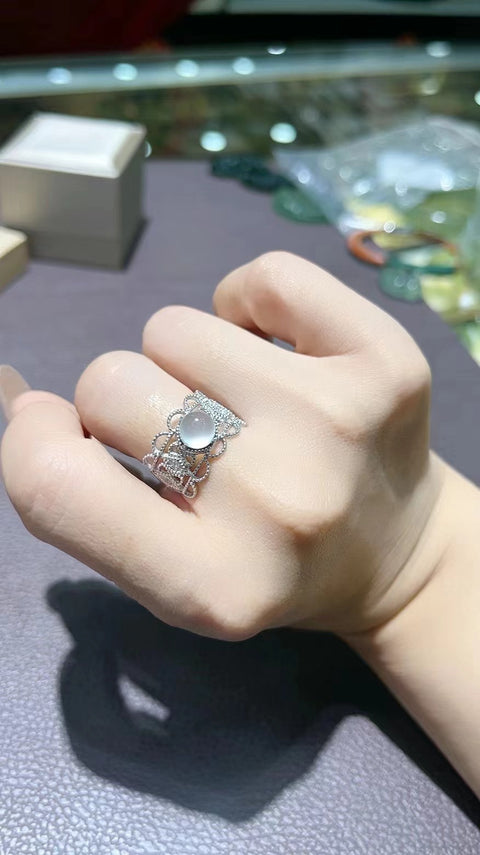 Cincin Giok Cui Alami 925 Gaya Pengaturan Perak 8mm Giok bersih, halus dan hangat.