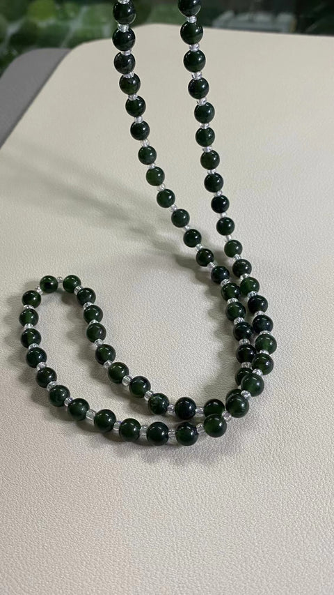 Kesejahteraan Kalung Giok Hijau Giok bersih, halus dan hangat Ukuran 6,5 mm Harus dimiliki oleh ibu Anda Termasuk pajak pengiriman