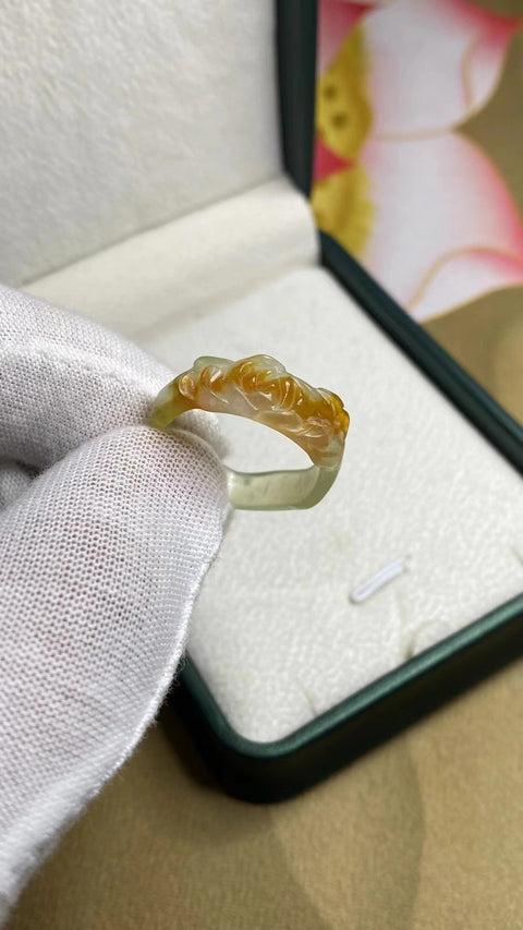 Cincin Giok Giok Bunga Cui Giok Giok halus dan hangat dengan pola khusus Ukuran 18,6 mm Sudah termasuk ongkos kirim dan pajak.