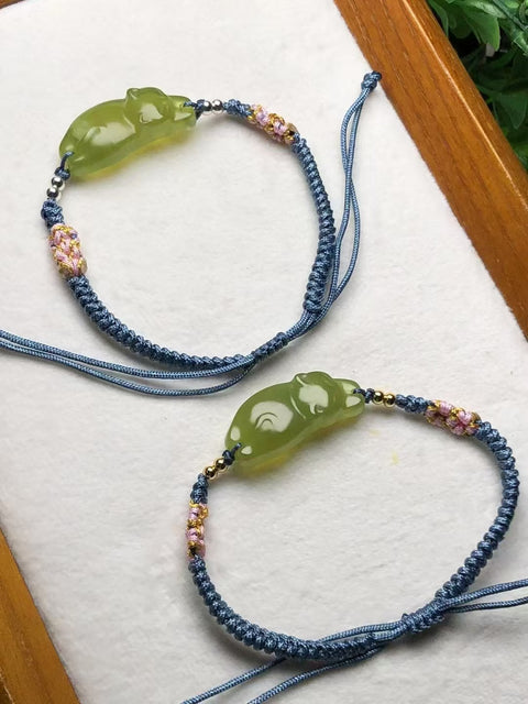 Gelang Anak Kucing Giok Cui Giok alami yang halus dan hangat Ukuran 30 * 13mm Beberapa gaya untuk dipilih Gaya yang bagus sudah termasuk pajak pengiriman.