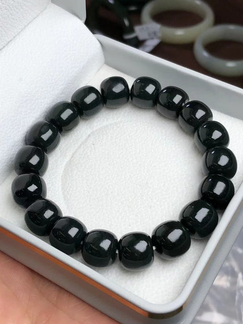 Manik-manik Tua Giok Tinta Hijau “Untai” terstruktur erat dan giok menghadirkan aura yang kuat 👍🏻 berarti kesuksesan yang kekal 🌿🌿 sampai ke seluruh dunia Dimensi: 12 x 11㎜&nbsp; Sudah termasuk ongkos kirim dan pajak.