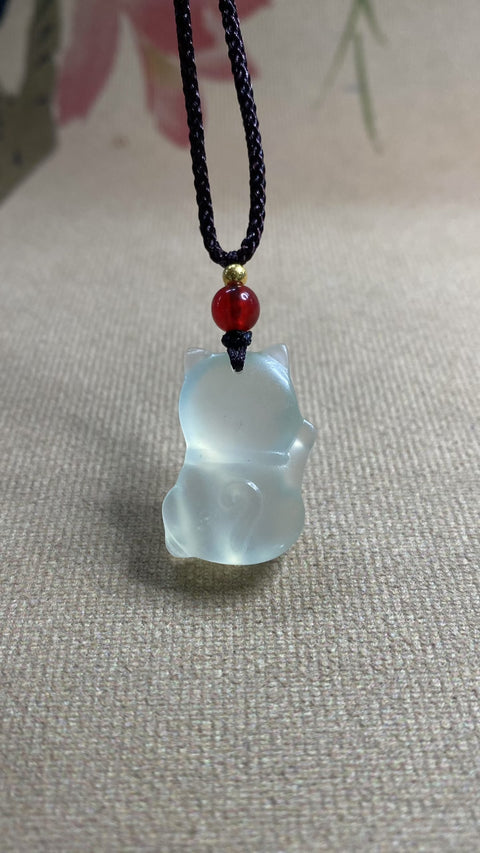 Lucky Cat: Liontin Giok Xiu yang Indah—Lucky Cat 🐱; Dimensi: 26 x 17 mm. Gratis ongkos kirim dan pajak.