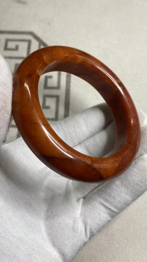 Gelang Giok Batu Giok Bunga Cui Giok Alami Ukuran 58-60mm Ukuran 59.8mm & nbsp; Lebar Sisi 15mm Giok adalah semua yang terjadi secara alami Pola bunga acak Sudah termasuk pajak pengiriman.