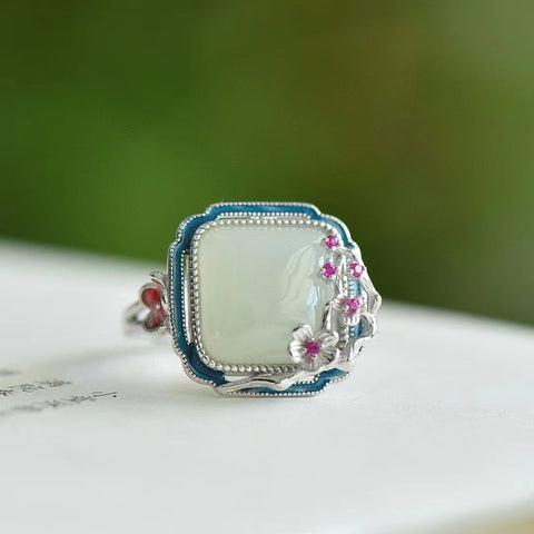 2040 Cincin Bunga Plum Giok Hetian Giok Alami dalam 925 Perak Ukuran 12 * 12mm Giok bersih, halus dan hangat Gayanya indah sudah termasuk pajak pengiriman.