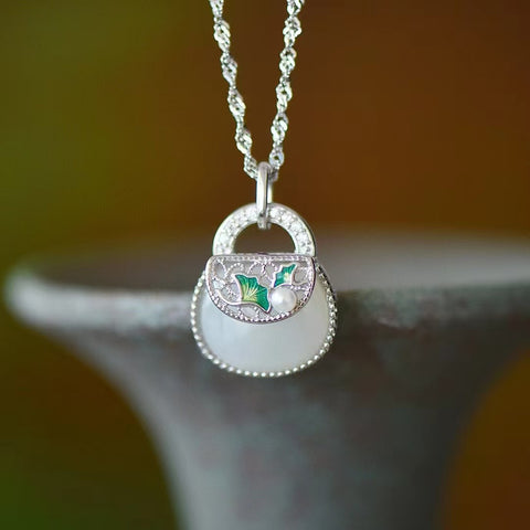 3322-2T Kalung Tas Enamel Giok Hetian Giok Alami Dengan Mutiara 925 Pengaturan Perak Ukuran 10 * 12mm Giok bersih dan halus serta hangat Sudah termasuk pajak pengiriman