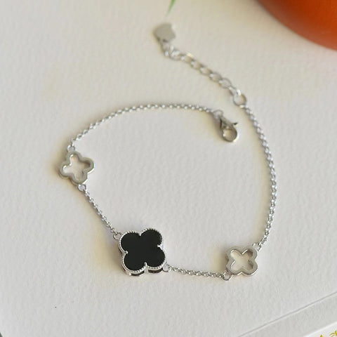 Set Giok Semanggi Tinta Giok Hetian Alami 925 Kalung Perak + Anting + Cincin + Gelang Gioknya bersih dan halus Gayanya klasik dan serbaguna Termasuk pajak pengiriman