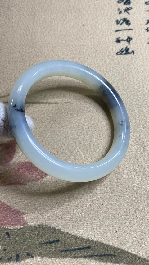 Gelang Dai Giok Cui Giok Gunung Jauh Ukuran 59-61mm Ukuran 60.6mm Lebar Samping 10.6mm Giok semuanya terjadi secara alami Pola acak Sudah termasuk pajak pengiriman Berikutnya