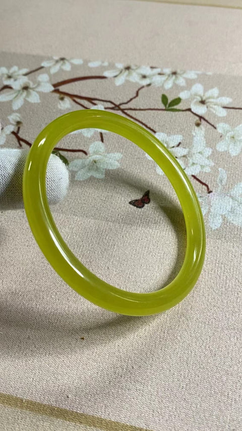 Gelang Kecantikan Gelang Batang Giok Giok Emas Kuning Giok Giok Alami Ukuran 61-63mm Ukuran 62.3mm Lebar Samping 7.5mm Giok semuanya terjadi secara alami Pola pengiriman acak Termasuk Pajak Pengiriman