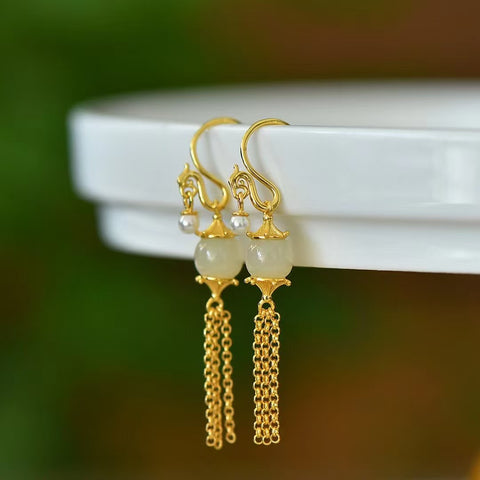 2875-2 Anting Mutiara Giok Hetian Giok Alami Ukuran 6 * 7mm Giok halus dan hangat, gaya yang indah, sudah termasuk pajak pengiriman.