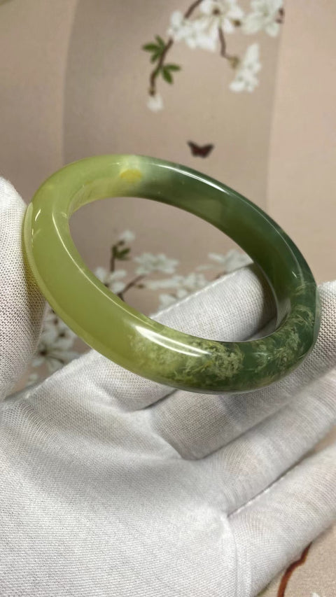 Gelang Gelang Batu Giok Giok Multi Warna Alami Ukuran 57-59mm Ukuran 58.2mm Lebar Sisi 12.4mm Batu giok semuanya terjadi secara alami Pola pengiriman acak sudah termasuk Pajak Pengiriman.