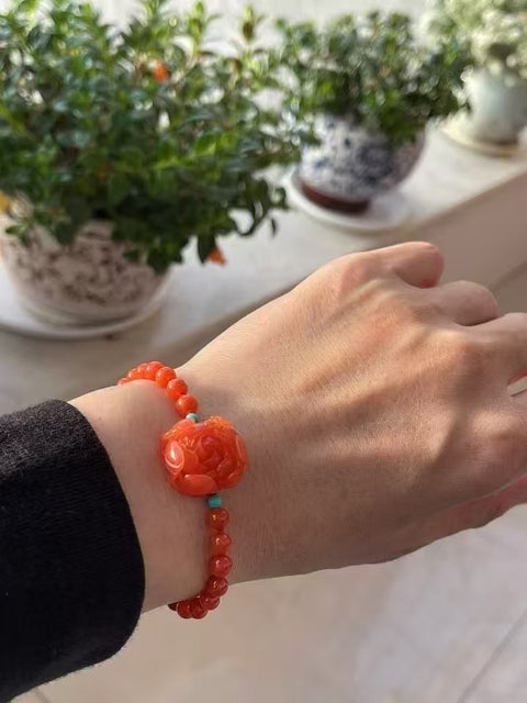 Gelang Bunga Ukiran Nan Hong Alami Ukuran 19 * 17.8mm Warna cerah, tekstur halus dan kehangatan sudah termasuk pajak pengiriman.