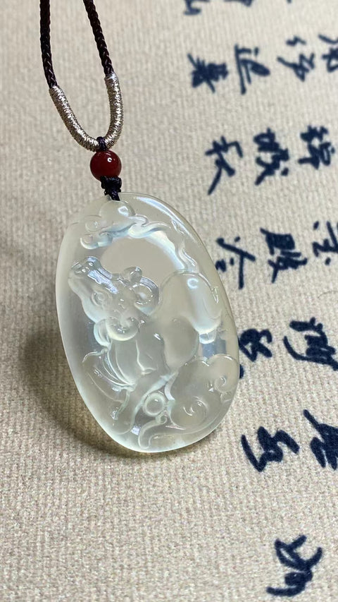 Giok Giok Xiu Jade Es Breed Lembu Giok alami yang lembut dan hangat Ukuran 42 * 27.6mm Termasuk ongkos kirim dan pajak