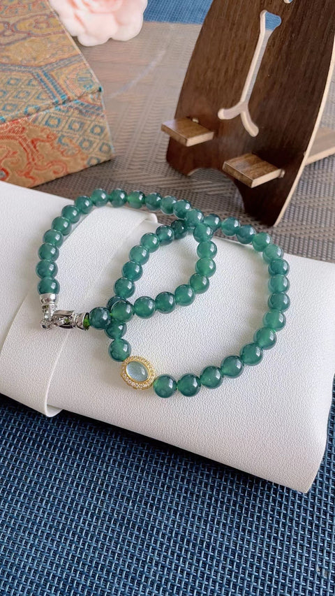 Gelang karet giok jadeite, biru kehijauan yang indah, ukuran batu giok 0.8. Gratis ongkos kirim dan pajak.