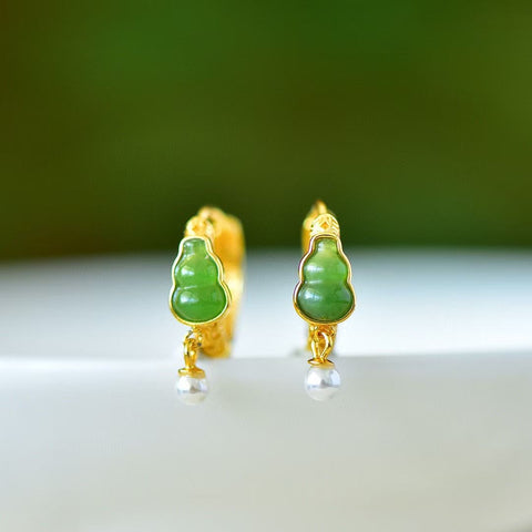Anting perak polos 12426# 925 giok Hetian, jasper labu, mutiara, enamel. Gaya unik. Giok yang hangat dan halus. Efek pemakaian yang memikat. Harga terjangkau. Biaya kirim dan pajak sudah termasuk.