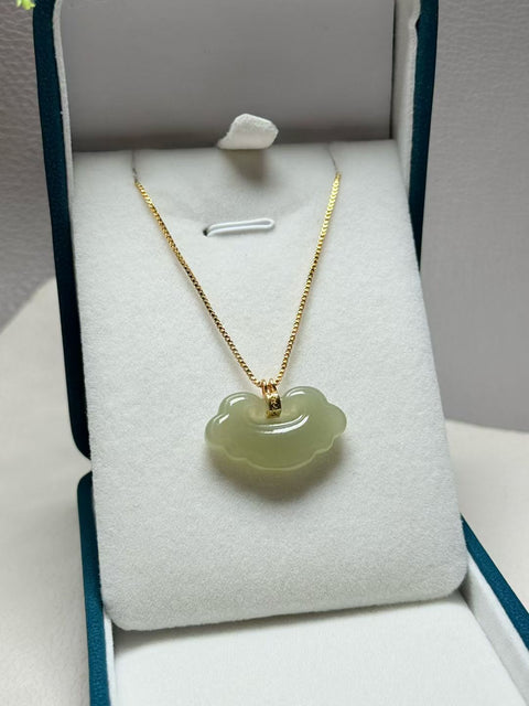 Liontin Ruyi Giok Hetian Bertatahkan Perak Sterling 925, mengunci kekayaan dan berkah, dimensi: 24,5×14×5mm. Gratis ongkos kirim dan pajak.