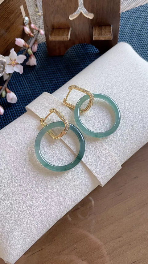 Anting-Anting Giok Alami, Terbuat Dari Bahan Tambang Lama, Dengan Tekstur Halus Dan Hangat, Tembus Pandang Yang Sangat Baik, Desain Elegan Dan Modis, Ukuran 3.2, Termasuk Ongkos Kirim Dan Pajak.