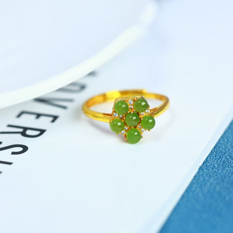 Cincin Perak S925 dengan Giok Bayam Hetian 11290-2# Ukuran batu: 3×3 mm. Gratis ongkos kirim dan pajak.
