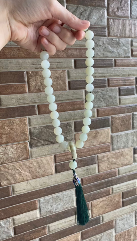 Tasbih Alami Giok Xiuyu Asli 33 butir, halus, dingin dan sangat indah, Ukuran butiran 12mm