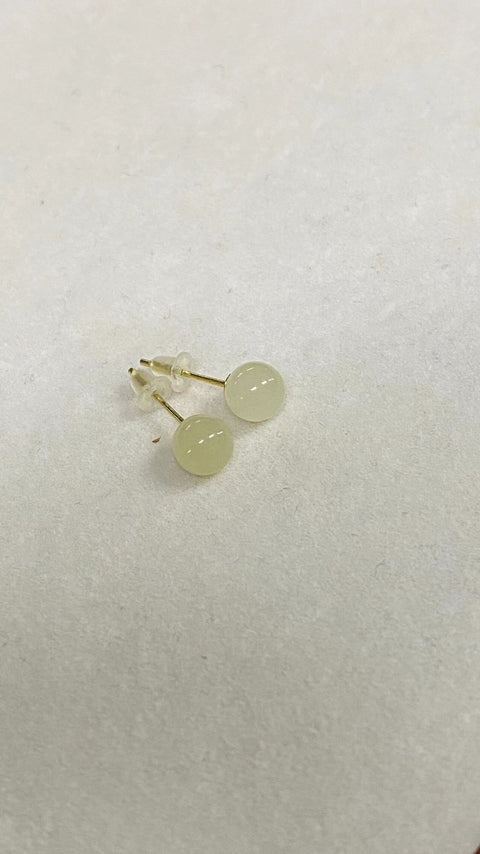 Anting: Anting giok Hetian yang indah, perak 925, spesifikasi: 6mm, termasuk ongkos kirim dan pajak