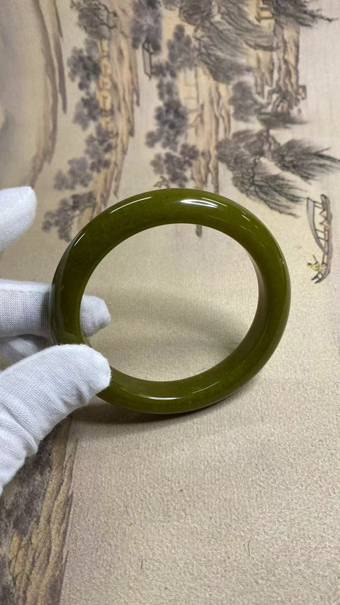 Gelang alpukat giok Xiuyan yang indah, diameter 65, lebar tepi 13,2mm, giok dihasilkan secara alami, polanya acak, termasuk pajak pengiriman