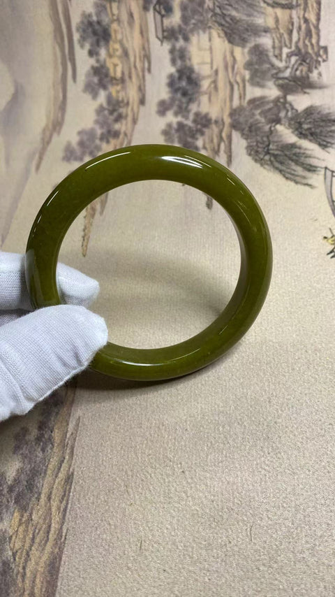 Gelang alpukat giok Xiuyan yang indah, diameter 65, lebar tepi 13,2mm, giok dihasilkan secara alami, polanya acak, termasuk pajak pengiriman