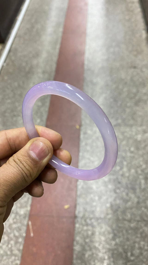 Gelang kecantikan kalsedon yang indah, diameter cincin 60mm, lebar tepi 6,5 mm, giok dihasilkan secara alami, polanya acak, termasuk pajak pengiriman